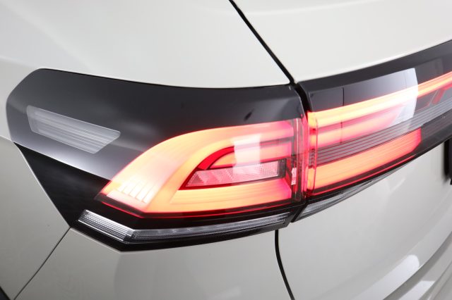 VOLKSWAGEN Taigo usata 10