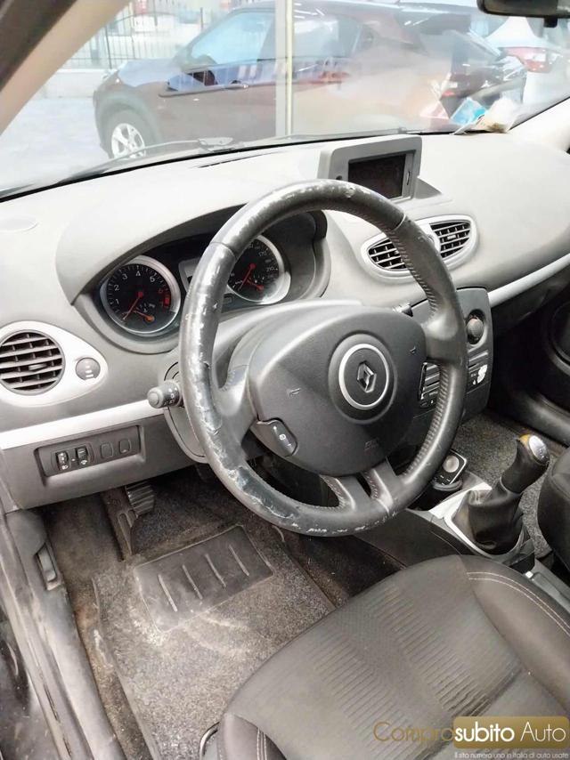 RENAULT Clio usata 12