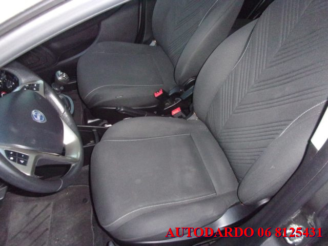 LANCIA Ypsilon usata, con Fendinebbia