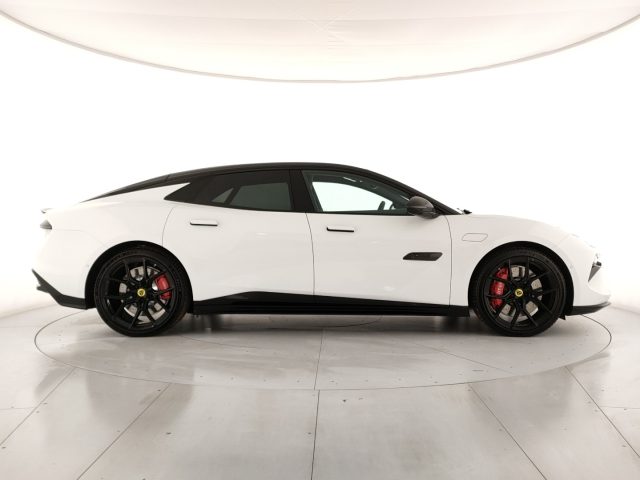 LOTUS Emeya usata, con Autoradio