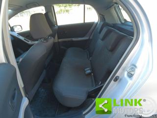 TOYOTA Yaris usata, con Sedile posteriore sdoppiato
