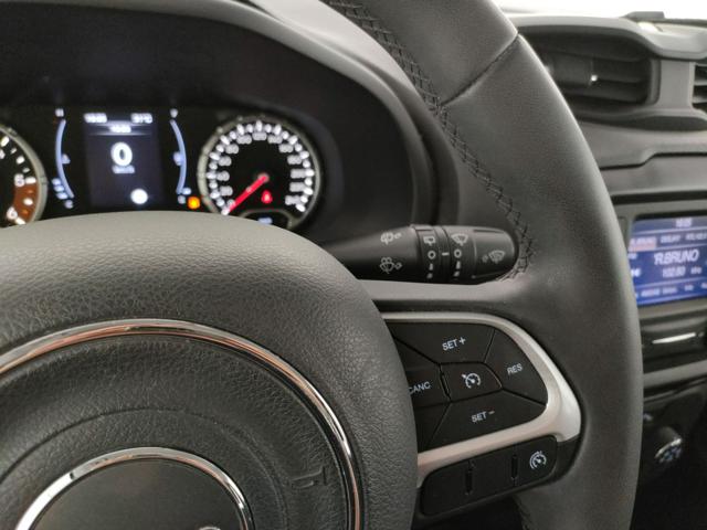 JEEP Renegade usata, con USB