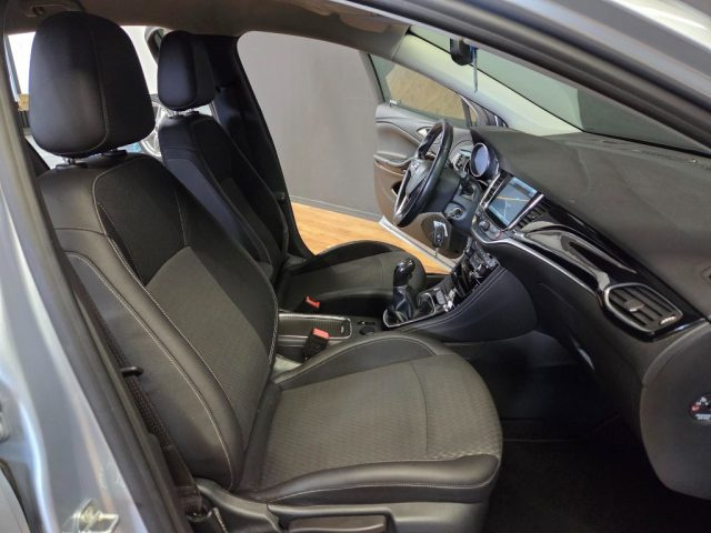 OPEL Astra usata, con Sistema di navigazione
