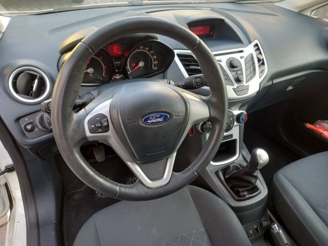 FORD Fiesta usata, con Chiusura centralizzata