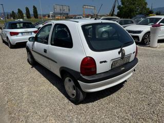 OPEL Corsa usata, con Autoradio