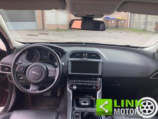 JAGUAR XE usata, con Controllo trazione