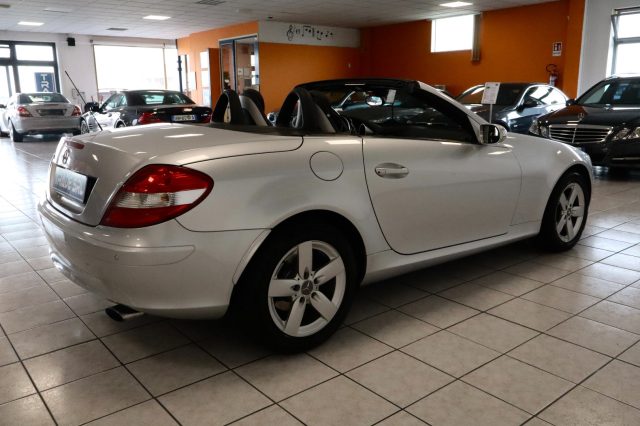 MERCEDES-BENZ SLK 200 usata, con Chiusura centralizzata