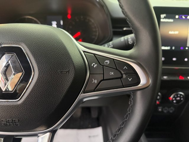 RENAULT Clio usata, con Sedile posteriore sdoppiato