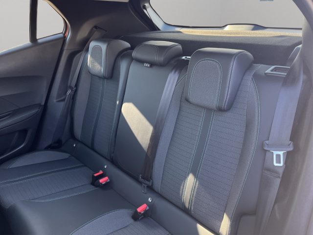 PEUGEOT 2008 usata, con Climatizzatore