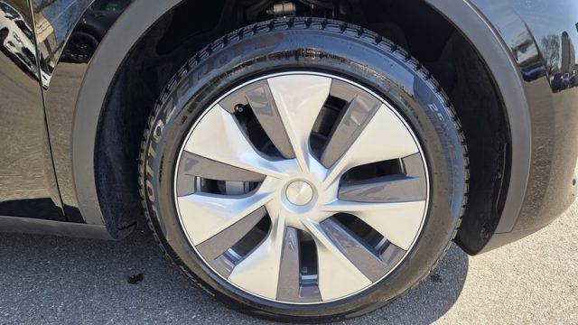 TESLA Model Y usata, con Boardcomputer