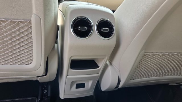 MERCEDES-BENZ GLA 250 usata, con Interni in pelle