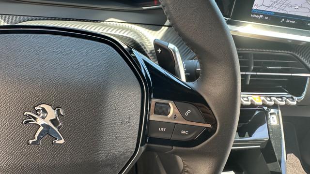 PEUGEOT 2008 usata, con Boardcomputer