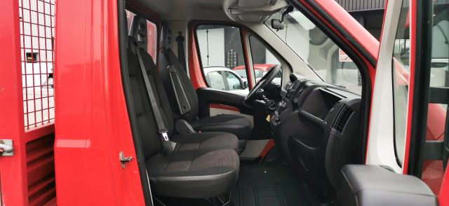 PEUGEOT Boxer usata, con Vivavoce