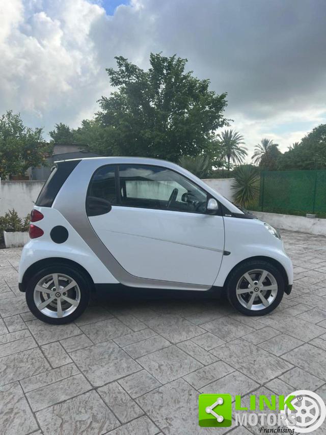 SMART ForTwo usata, con Autoradio digitale