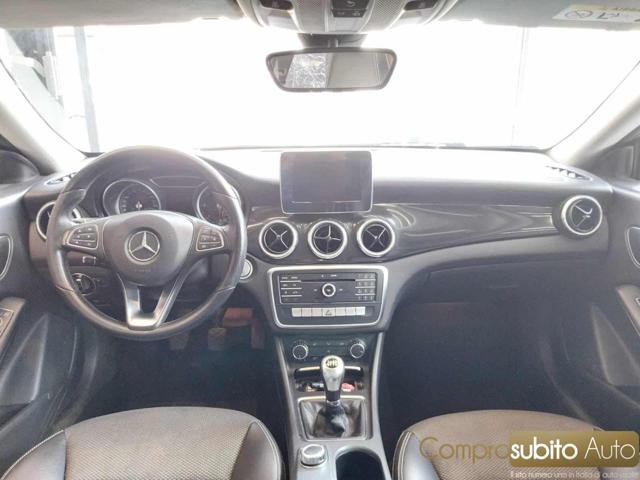 MERCEDES-BENZ CLA 180 usata 23