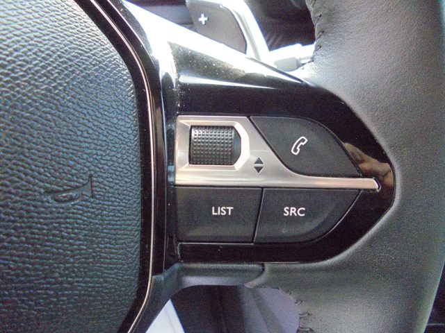 PEUGEOT 2008 usata 47