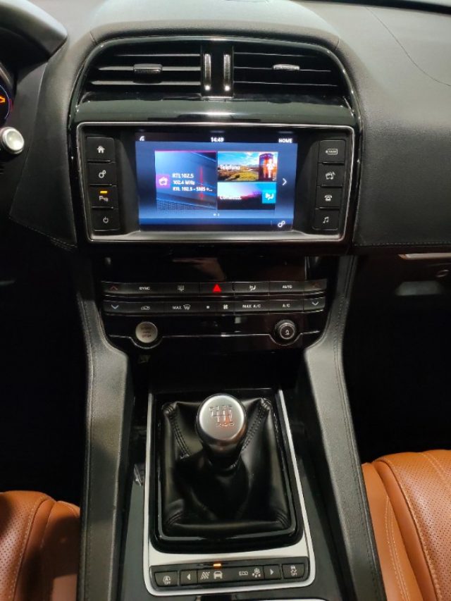 JAGUAR F-Pace usata, con Climatizzatore