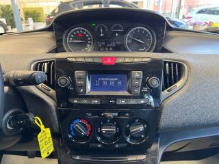 LANCIA Ypsilon usata, con Luci diurne LED