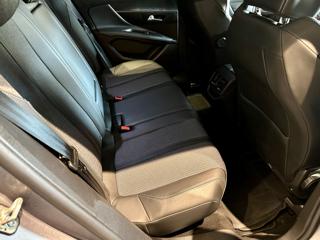 PEUGEOT 3008 usata, con USB