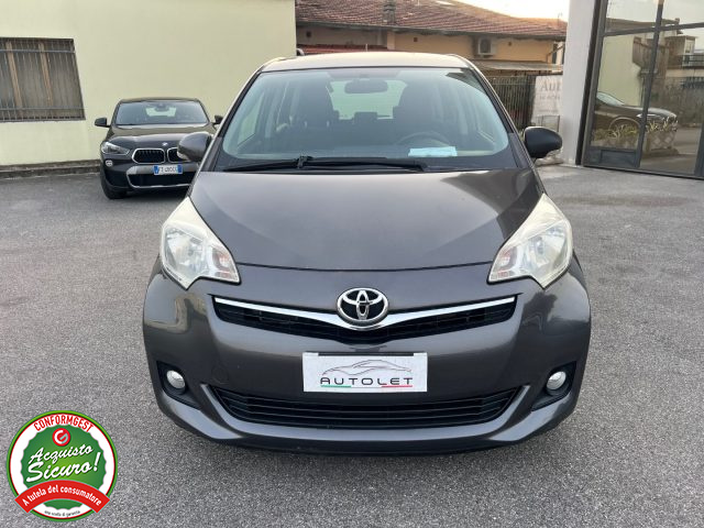 TOYOTA Verso-S usata, con Airbag