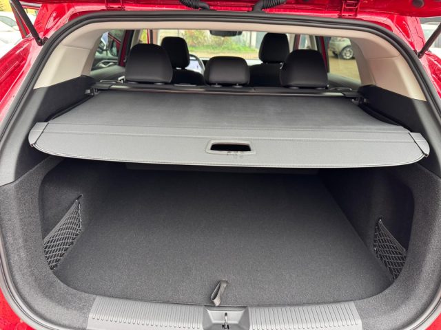 MG HS usata, con Fendinebbia