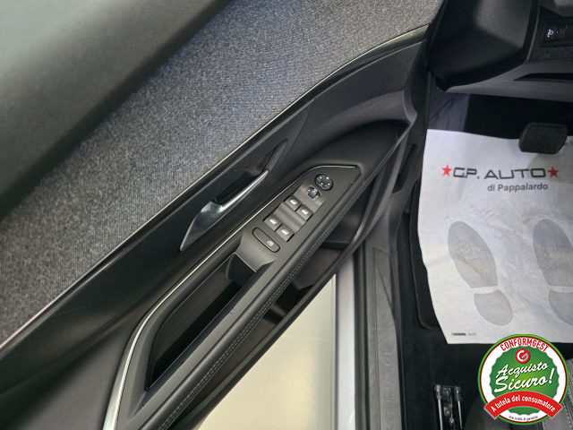 PEUGEOT 3008 usata, con Sistema di navigazione