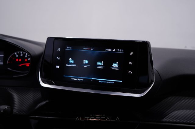 PEUGEOT 208 usata, con USB