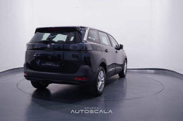 PEUGEOT 5008 usata, con Autoradio