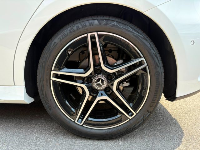 MERCEDES-BENZ A 180 usata, con Vetri oscurati