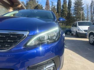 PEUGEOT 308 usata, con Airbag