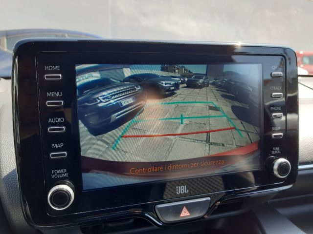 TOYOTA Yaris usata, con Sistema di navigazione