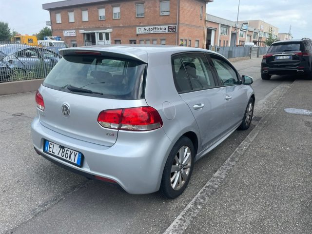 VOLKSWAGEN Golf usata, con Autoradio