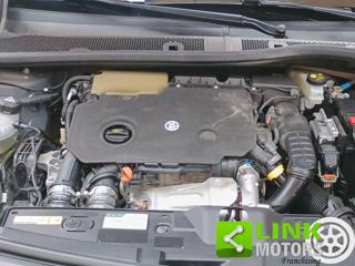 PEUGEOT 2008 usata, con Carica per smartphone a induzione