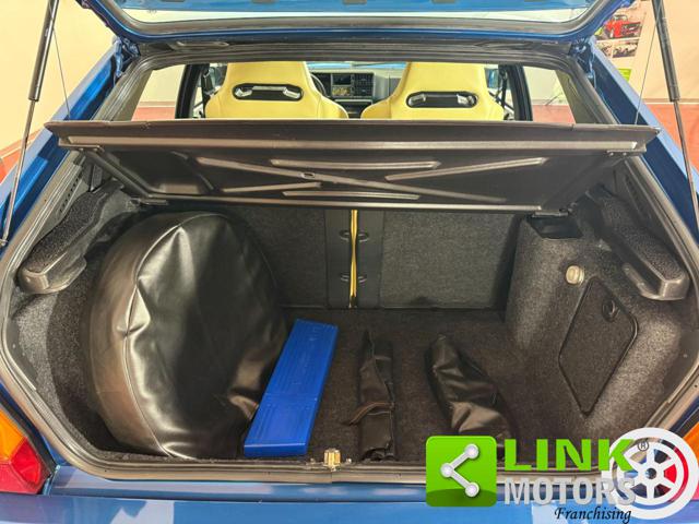 LANCIA Delta usata, con Specchietti laterali elettrici