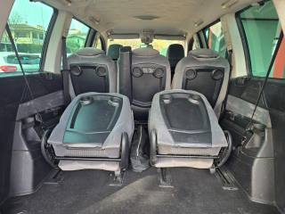 PEUGEOT 807 usata, con Climatizzatore