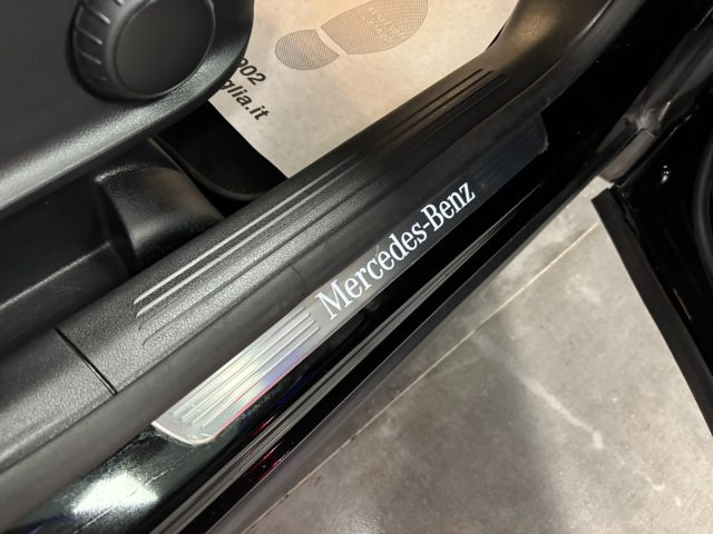 MERCEDES-BENZ GLA 180 usata, con Park Distance Control