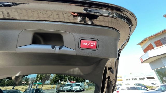 MERCEDES-BENZ GLC 220 usata, con Bluetooth