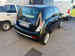 LANCIA Ypsilon usata, con Autoradio