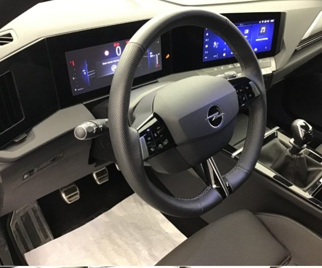 OPEL Astra usata, con Sedili riscaldati