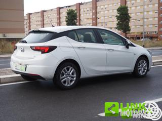 OPEL Astra usata, con Airbag
