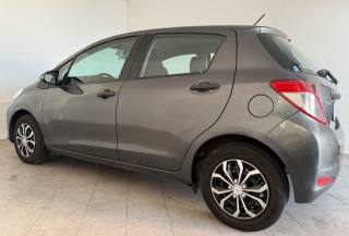 TOYOTA Yaris usata 4