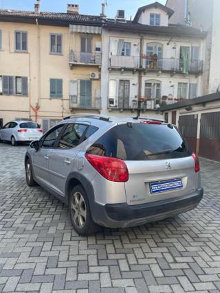 PEUGEOT 207 usata, con Autoradio