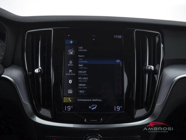 VOLVO V60 Cross Country usata 13