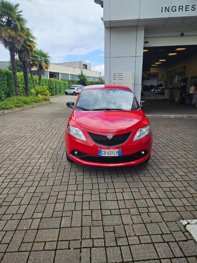 LANCIA Ypsilon usata, con ABS