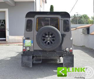 LAND ROVER Defender usata 4