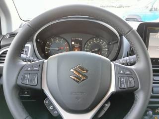 SUZUKI S-Cross usata, con Autoradio