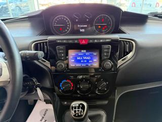 LANCIA Ypsilon usata, con Sensori di parcheggio posteriori