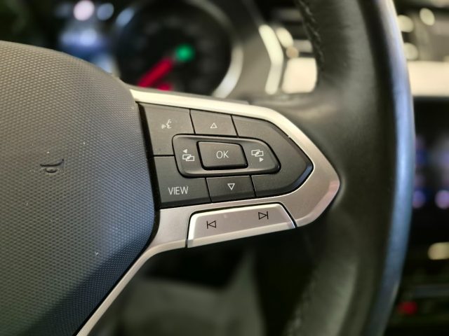 VOLKSWAGEN Passat Variant usata, con Servosterzo