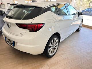 OPEL Astra usata, con Autoradio