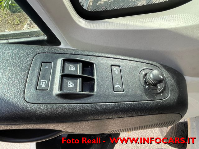 PEUGEOT Boxer usata, con Vivavoce